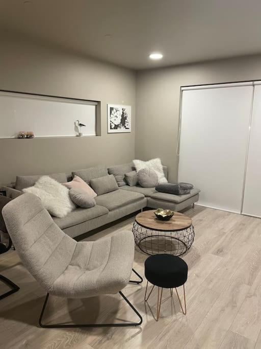 Beautiful Apartment Near Airport Njarthvik Zewnętrze zdjęcie