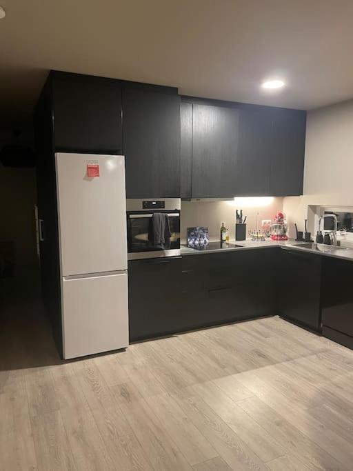 Beautiful Apartment Near Airport Njarthvik Zewnętrze zdjęcie